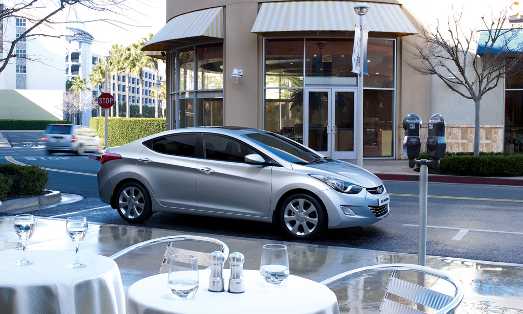 Chương trình ra mắt Hyundai Elantra 2014 diễn ra tại Hyundai Hà Đông